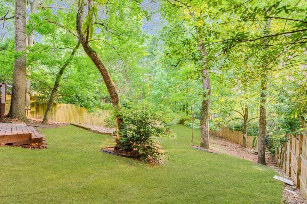 Stunning Atl 5Bdr Home Near Cdc Emory Sleeps 12アトランタ エクステリア 写真