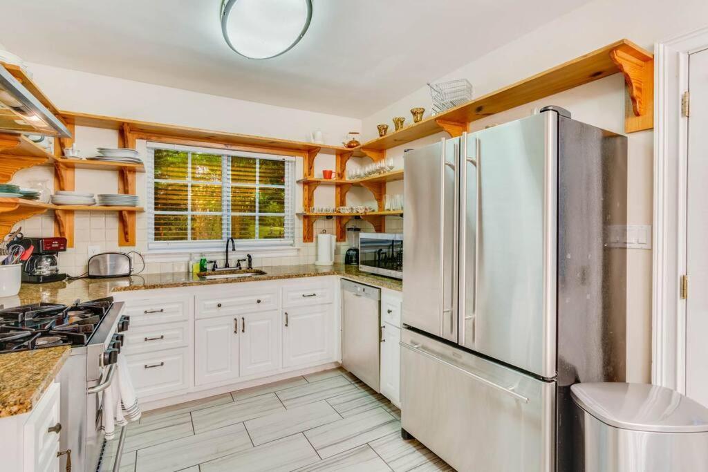 Stunning Atl 5Bdr Home Near Cdc Emory Sleeps 12アトランタ エクステリア 写真