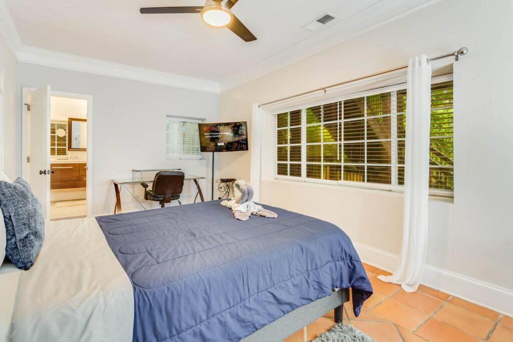 Stunning Atl 5Bdr Home Near Cdc Emory Sleeps 12アトランタ エクステリア 写真