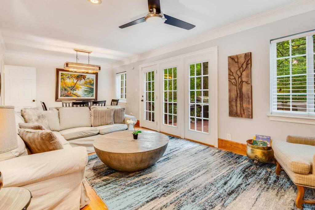 Stunning Atl 5Bdr Home Near Cdc Emory Sleeps 12アトランタ エクステリア 写真