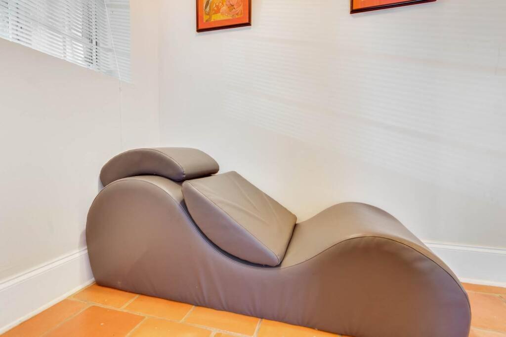 Stunning Atl 5Bdr Home Near Cdc Emory Sleeps 12アトランタ エクステリア 写真