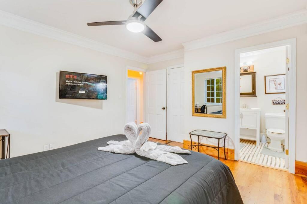 Stunning Atl 5Bdr Home Near Cdc Emory Sleeps 12アトランタ エクステリア 写真