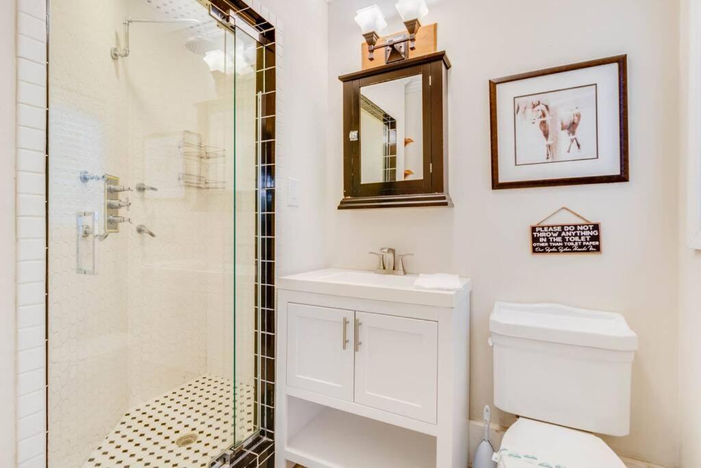 Stunning Atl 5Bdr Home Near Cdc Emory Sleeps 12アトランタ エクステリア 写真