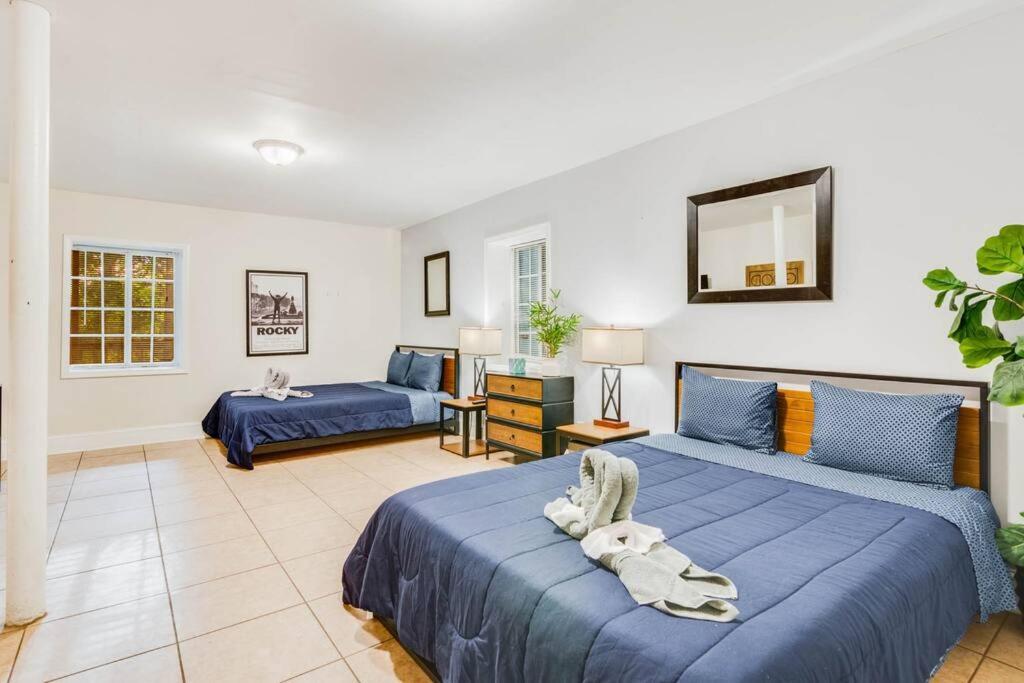Stunning Atl 5Bdr Home Near Cdc Emory Sleeps 12アトランタ エクステリア 写真